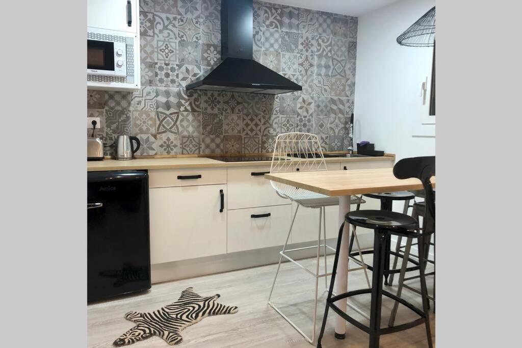 דירות אספלוגס דה לוברגאט M5 Cool Terrace. Metro 1 Min. Center 15' By Metro מראה חיצוני תמונה